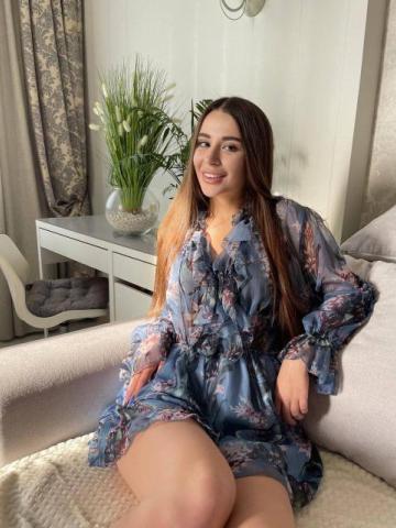 Виолетта Брюнетка Питер